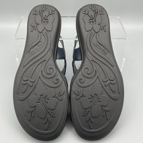 NEW Easy Street Women Bolt Decorative Cutout Flat Sandal Dark Navy Size 7M - Picture 8 of 10